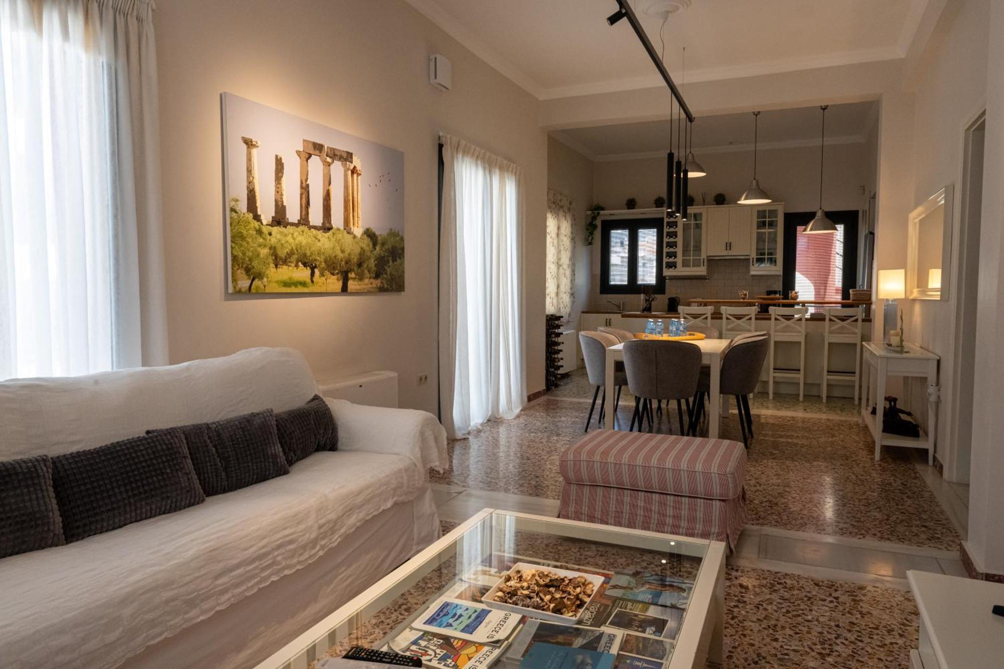 The Mansion - Kalamata Mediterranean Villas Bagian luar foto
