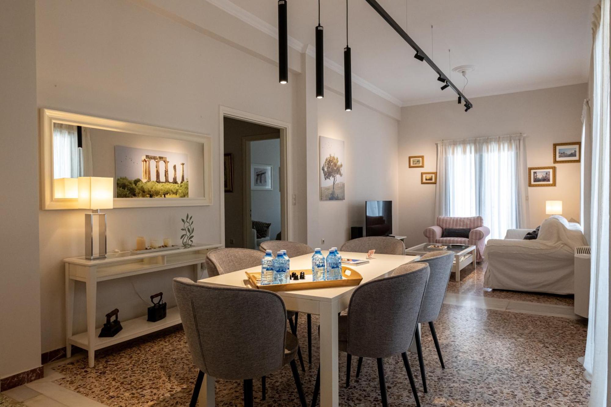 The Mansion - Kalamata Mediterranean Villas Bagian luar foto