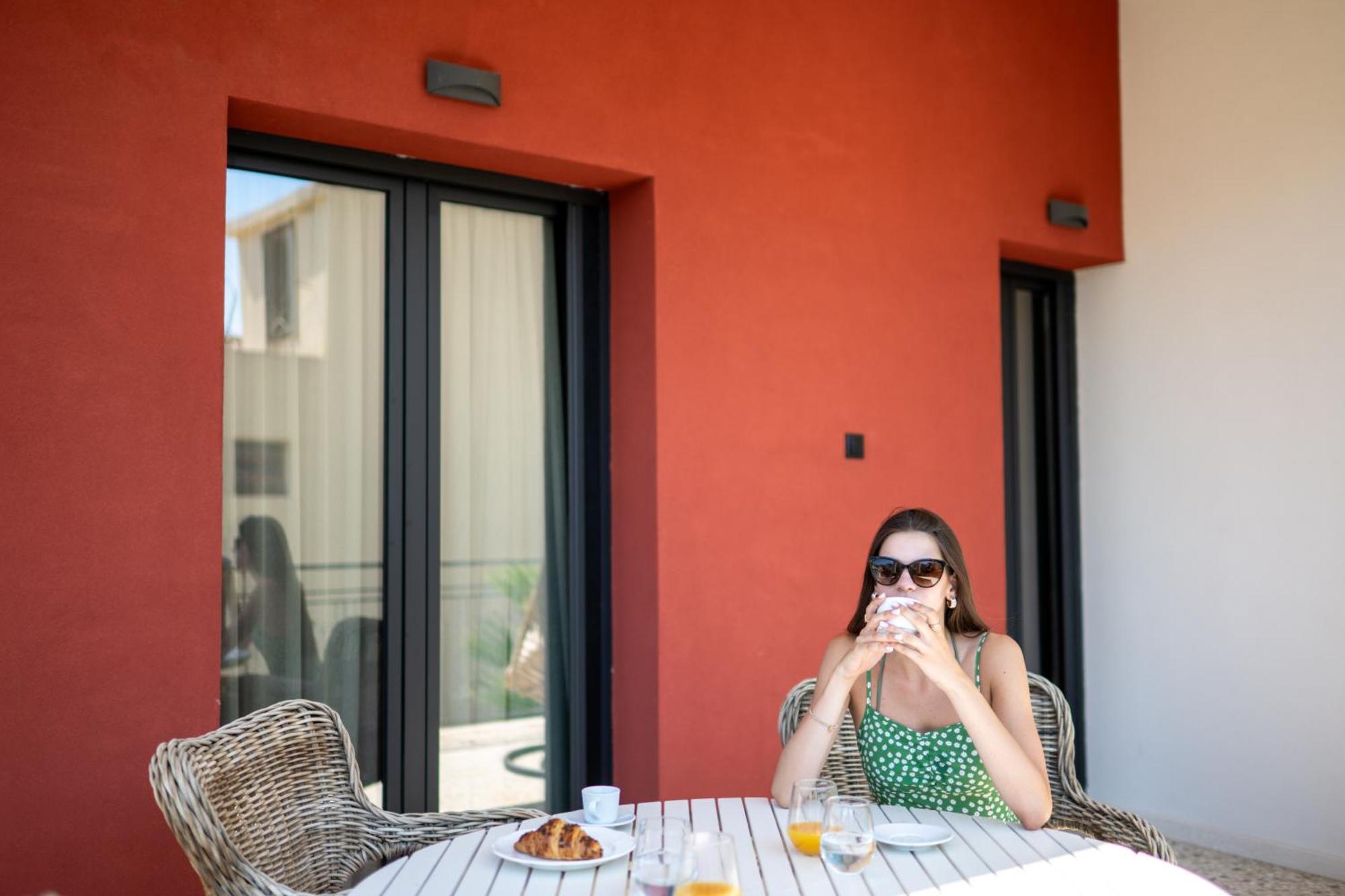 The Mansion - Kalamata Mediterranean Villas Bagian luar foto